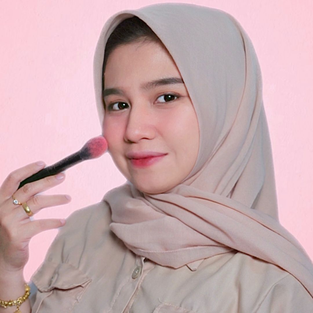 Adindaksa Makeup