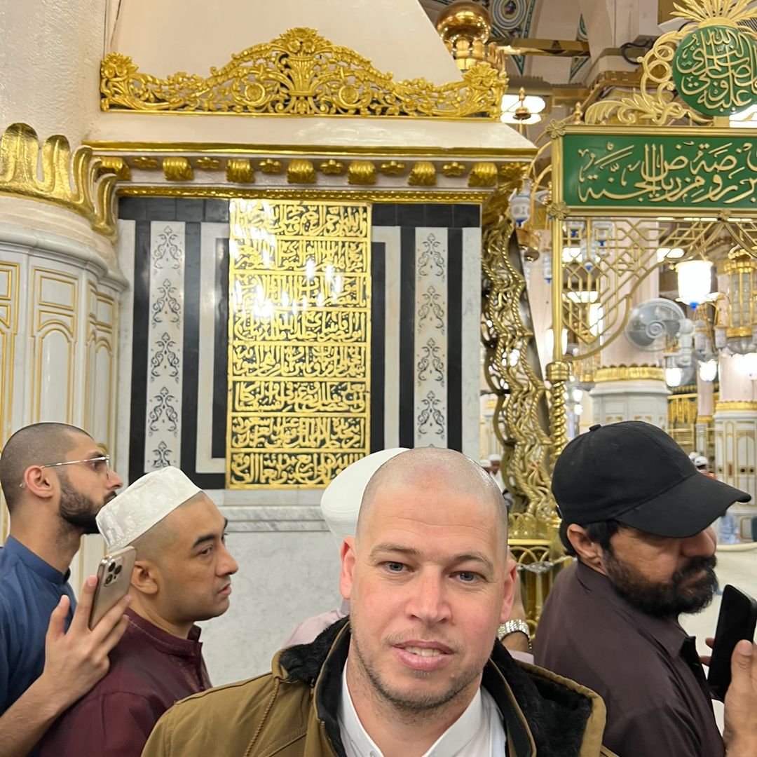 مصطفي حمد فى مطعم هامور شرق